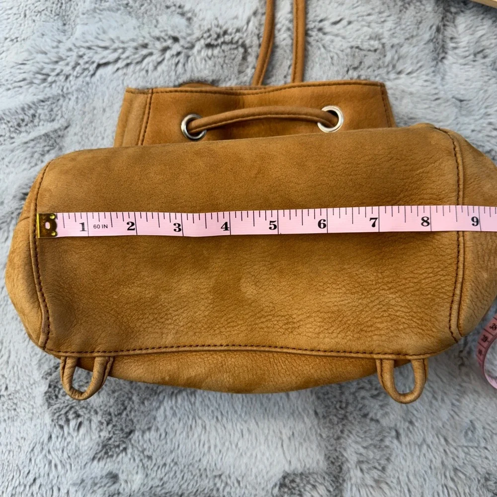 Eddie Bauer Tan Suede Leather Bag Drawstring One Shoulder Backpack Purse‎
